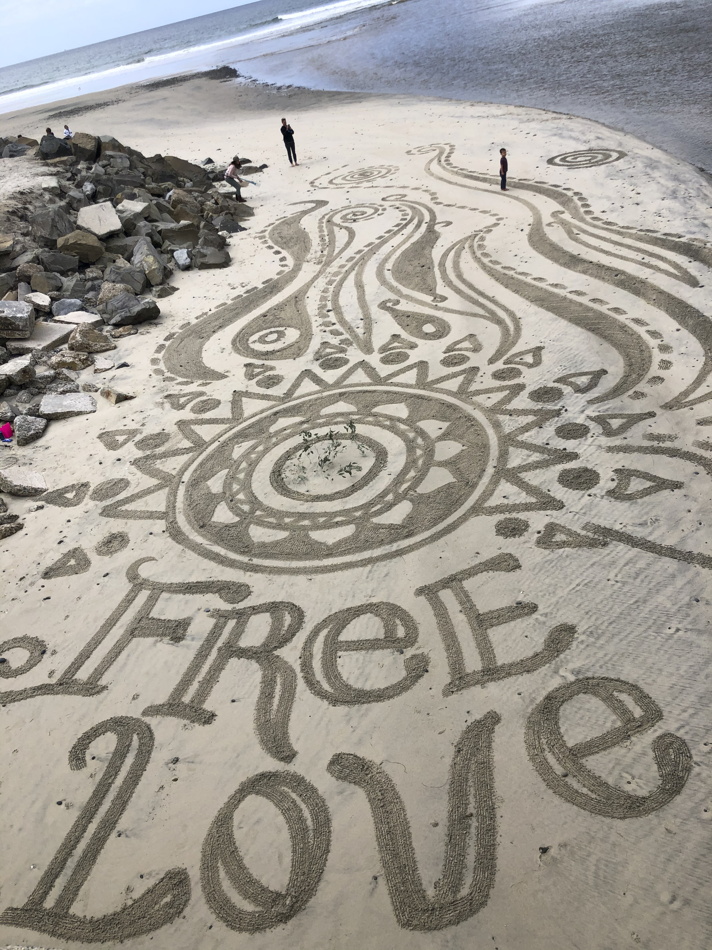 Sand Art creations on San Diego Beaches - Sharon Belknap Design