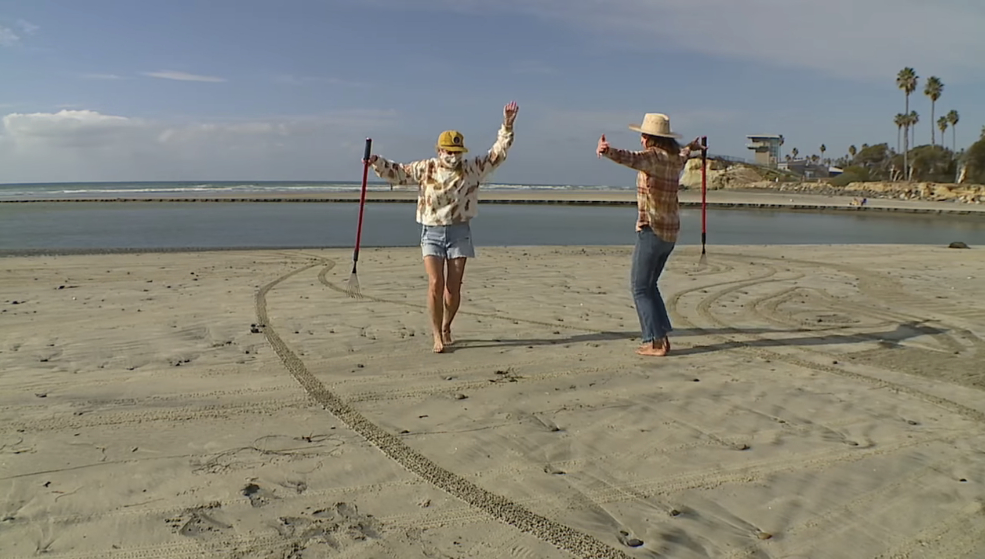 Sand Art creations on San Diego Beaches - Sharon Belknap Design