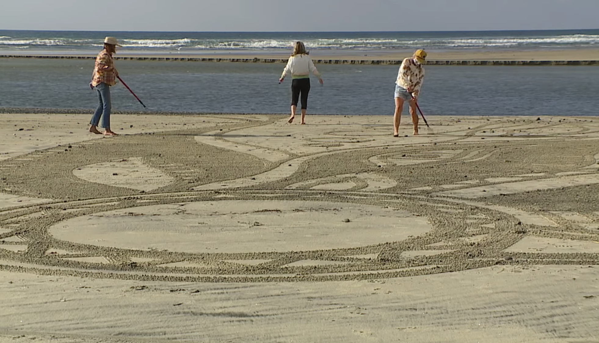 Sand Art creations on San Diego Beaches - Sharon Belknap Design